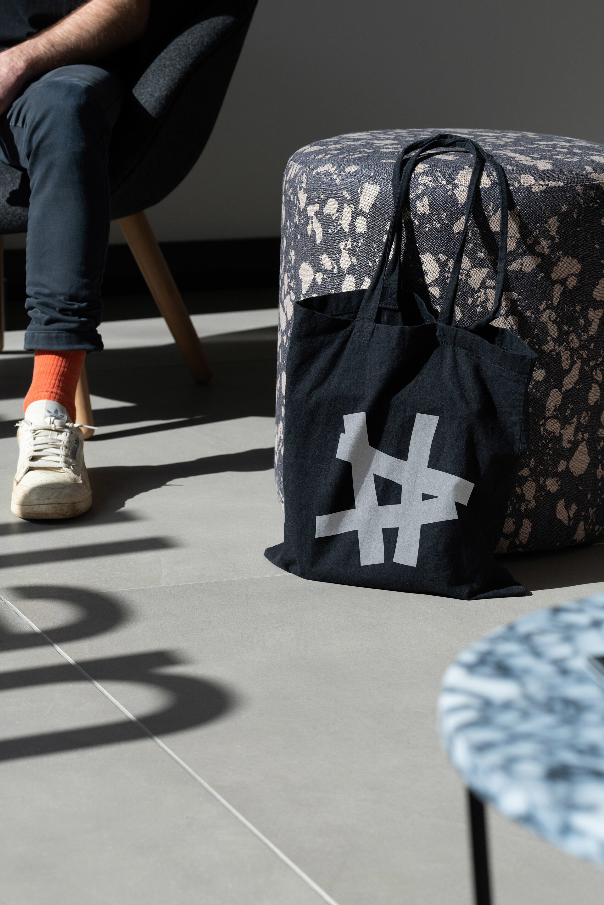 MW tote 2