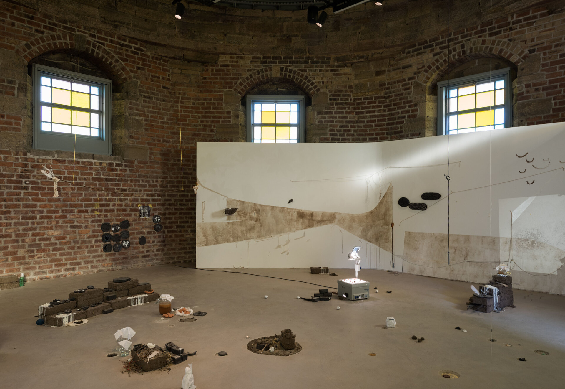 Collective Gallery Art GJB 3702