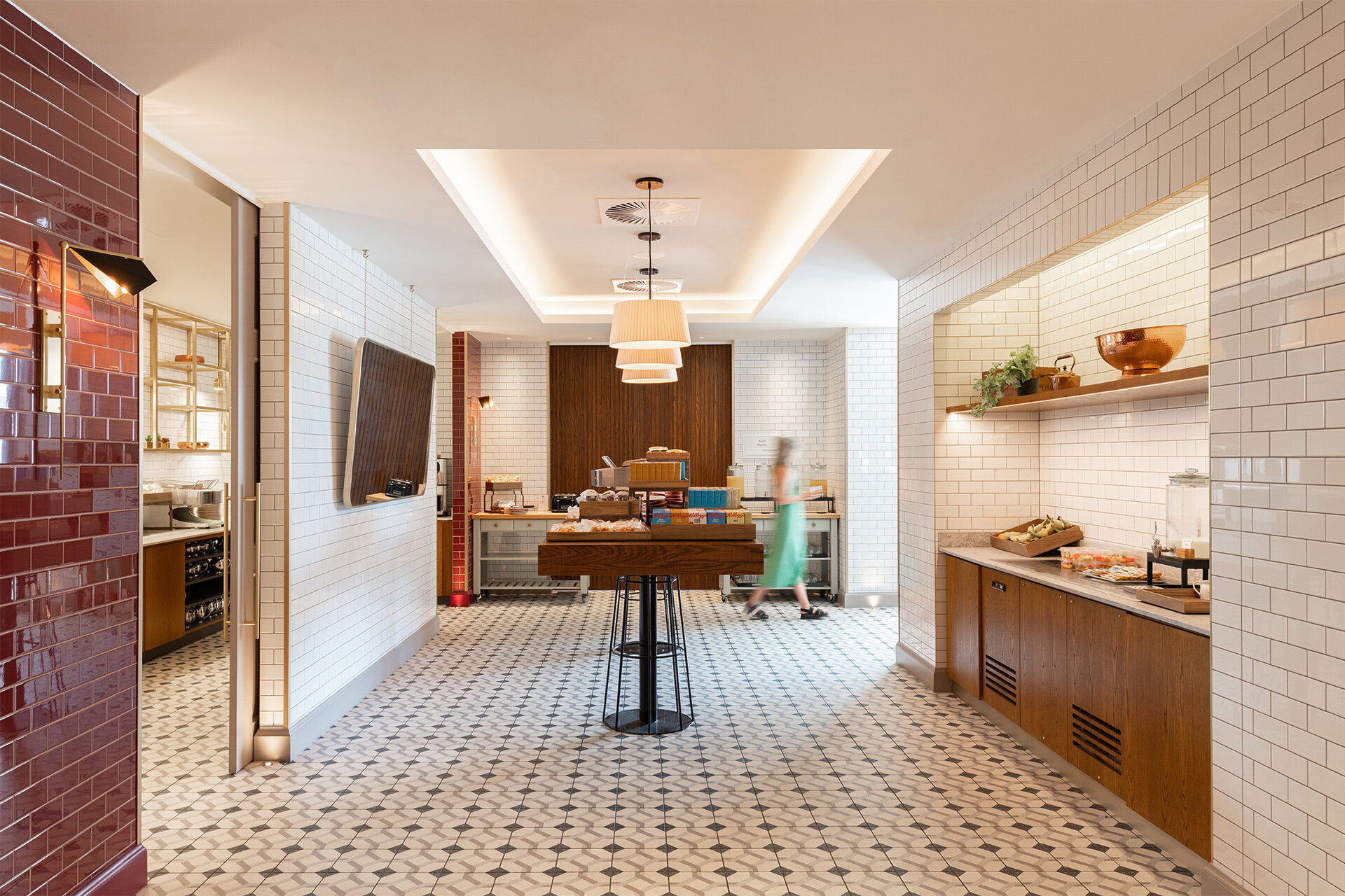 Ica doubletree hilton bath 1 GH Edit