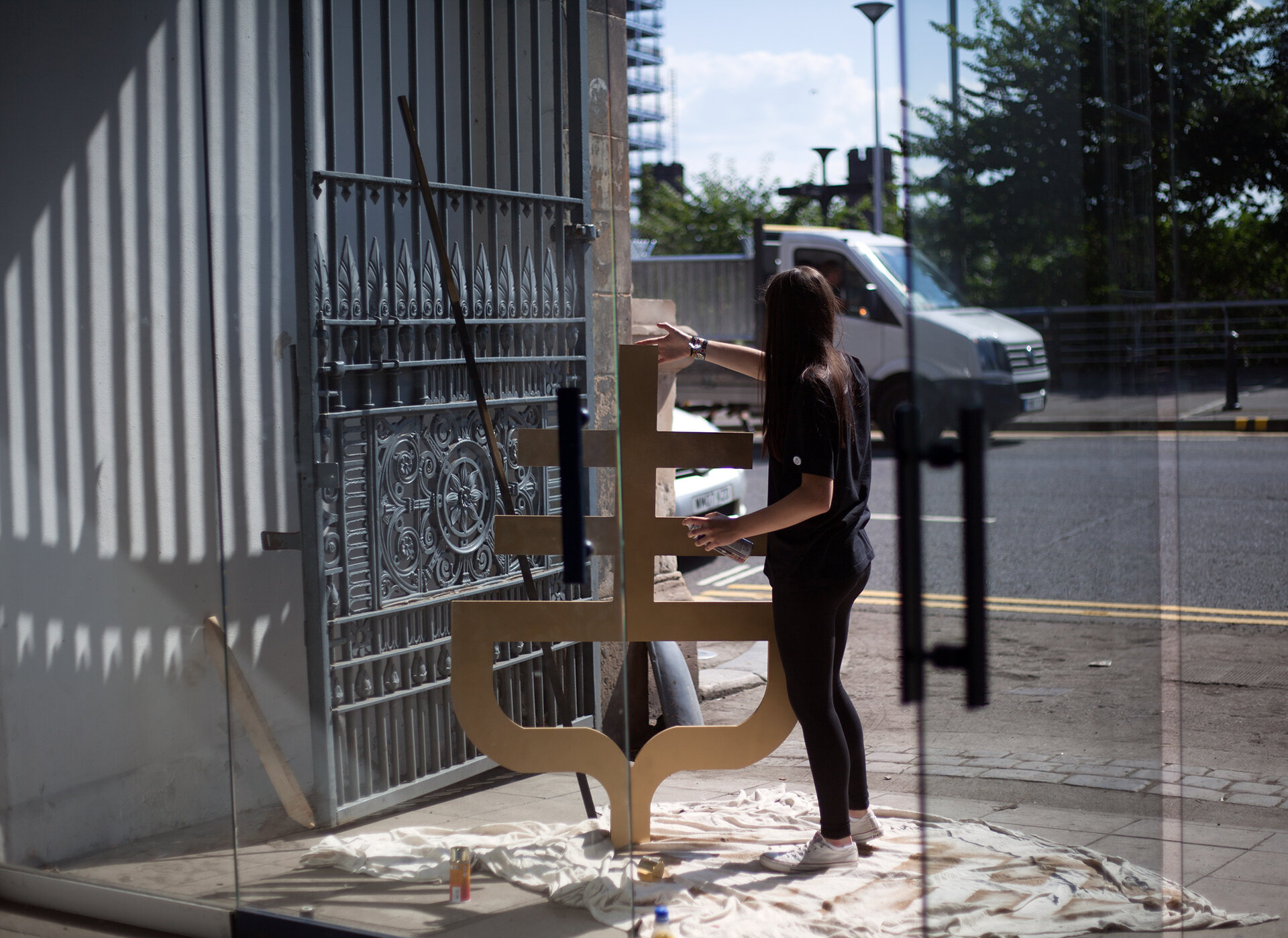 Environment. The Empire Café.